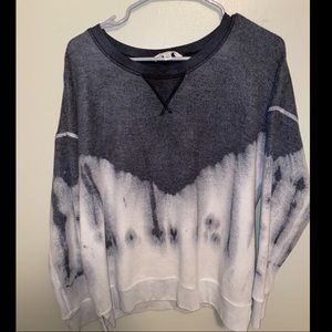 AE Grey/White sweater
